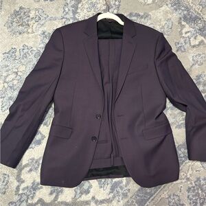 Worn a hand full of times